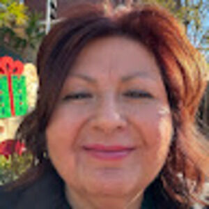 Meet your Posher, Rosalinda